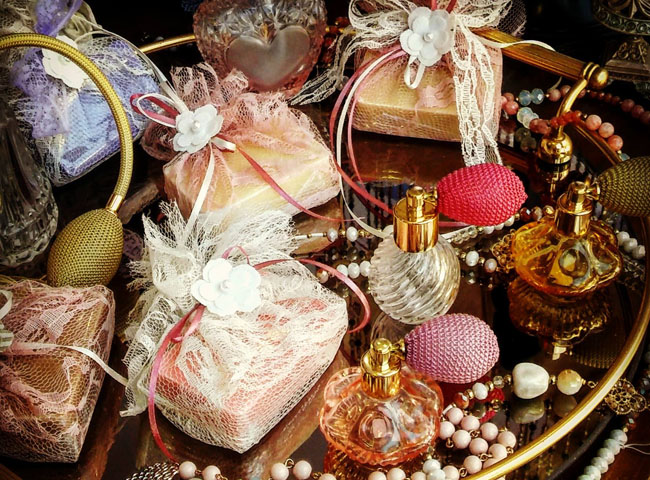 αρώματα τύπου γυναικεία και ανδρικά