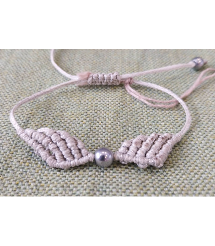 Βραχιόλι χειροποίητο μακραμέ, μπεζ με φτερά αγγέλου